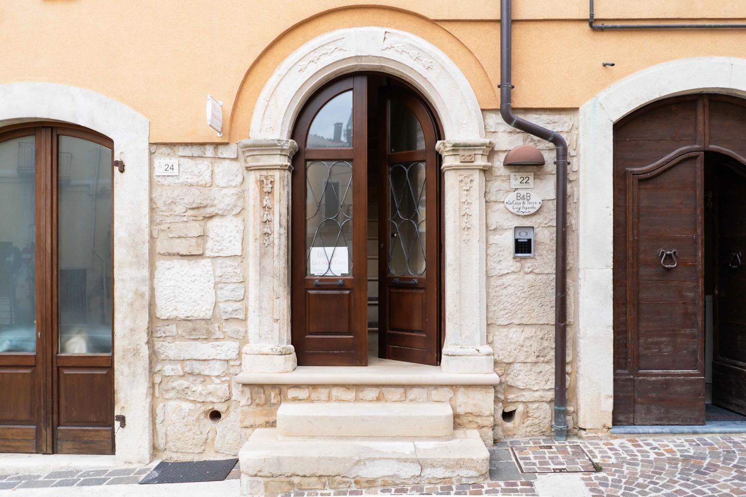 B&B La Casa Di Tocco Tocco da Casauria ภายนอก รูปภาพ